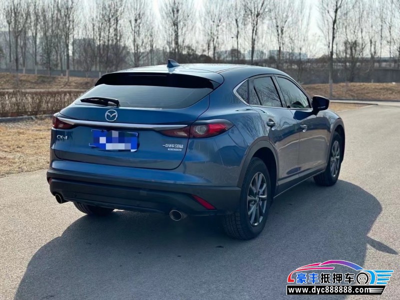20年马自达CX-4轿车抵押车出售