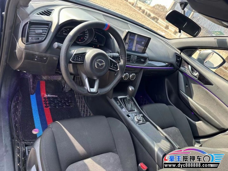 20年马自达CX-4轿车抵押车出售