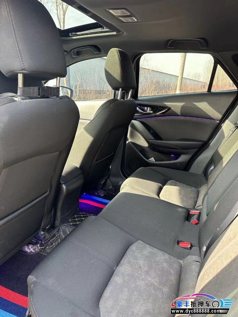 20年马自达CX-4轿车抵押车出售