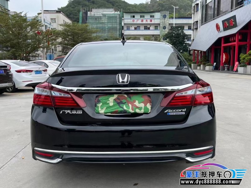 17年本田雅阁轿车抵押车出售