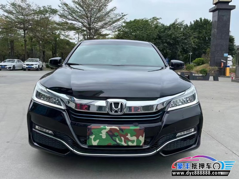 17年本田雅阁轿车抵押车出售