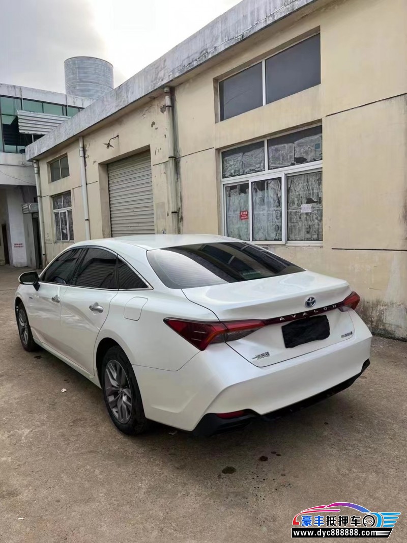 22年丰田亚洲龙轿车抵押车出售