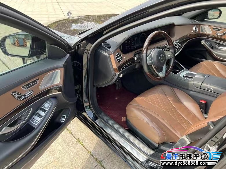 19年奔驰S级轿车抵押车出售