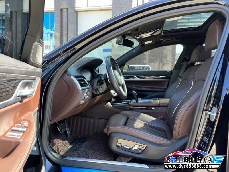 20年宝马7系轿车抵押车出售