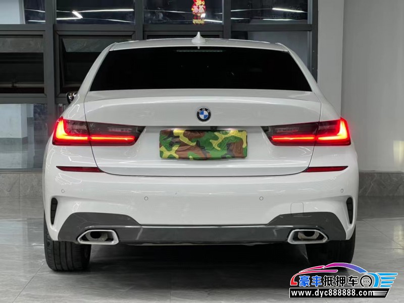 21年宝马3系轿车抵押车出售