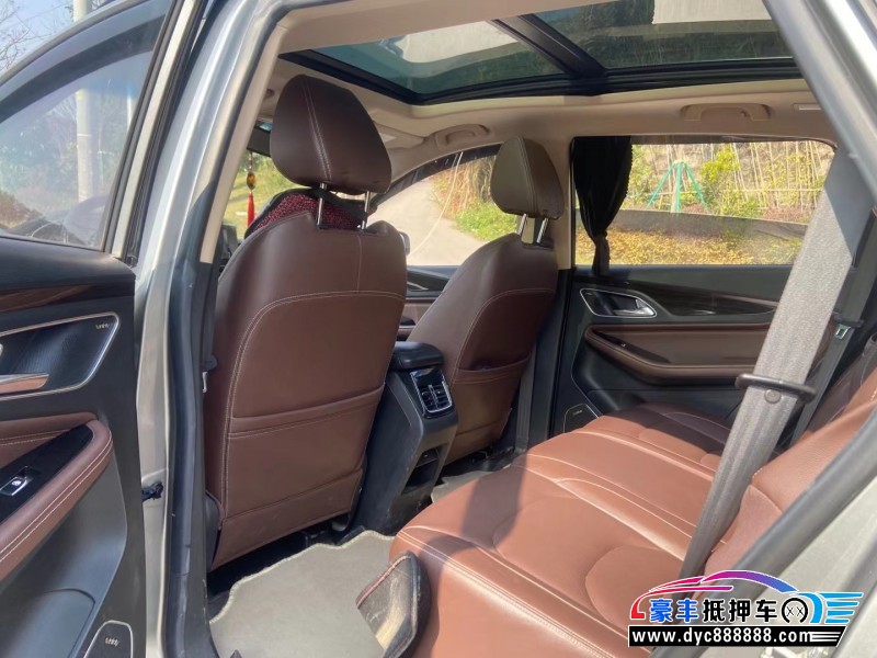 18年宝骏560轿车抵押车出售