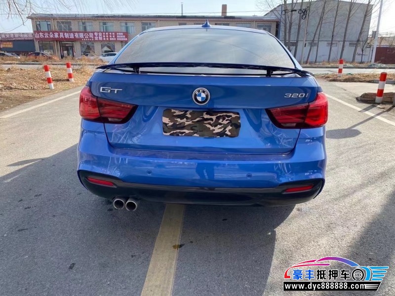 20年宝马3系轿车抵押车出售