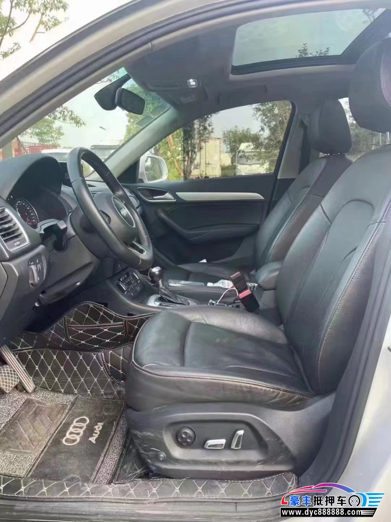 17年奥迪Q3轿车抵押车出售