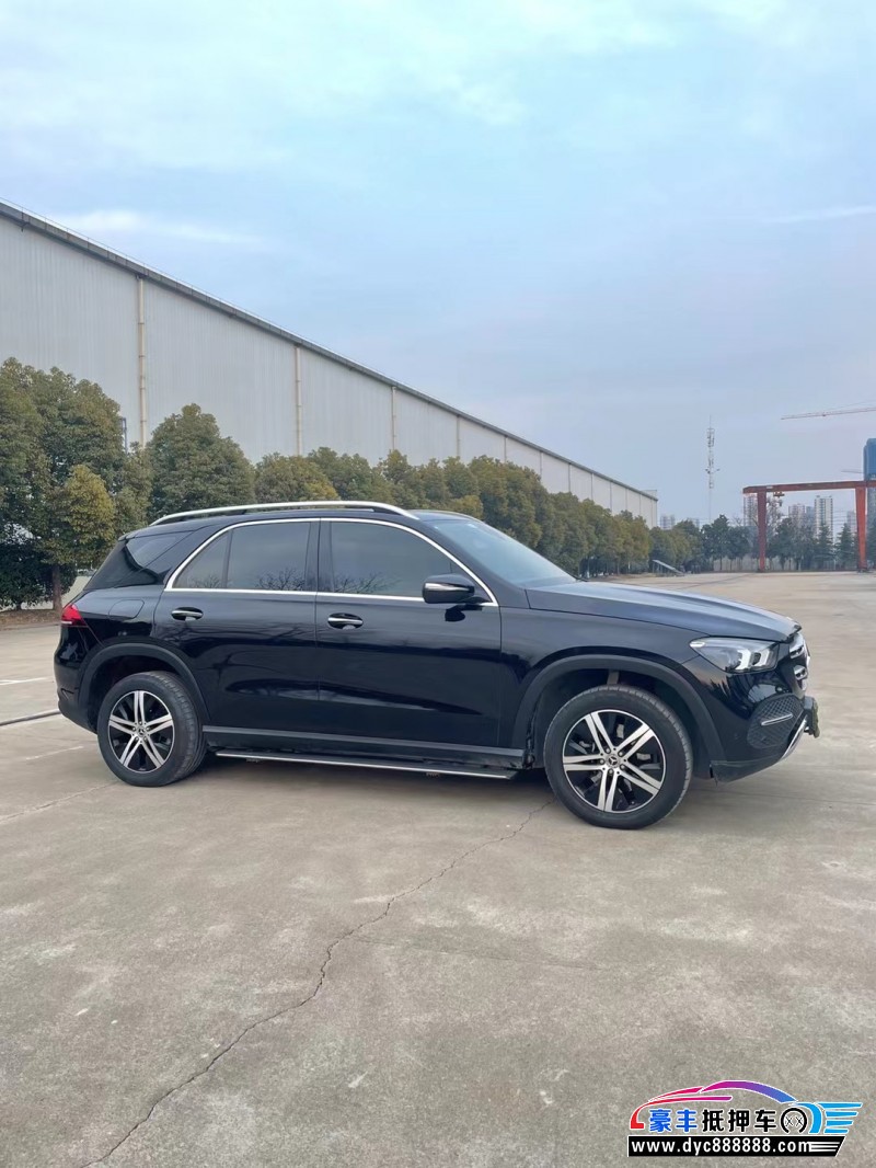 20年奔驰GLE轿车抵押车出售