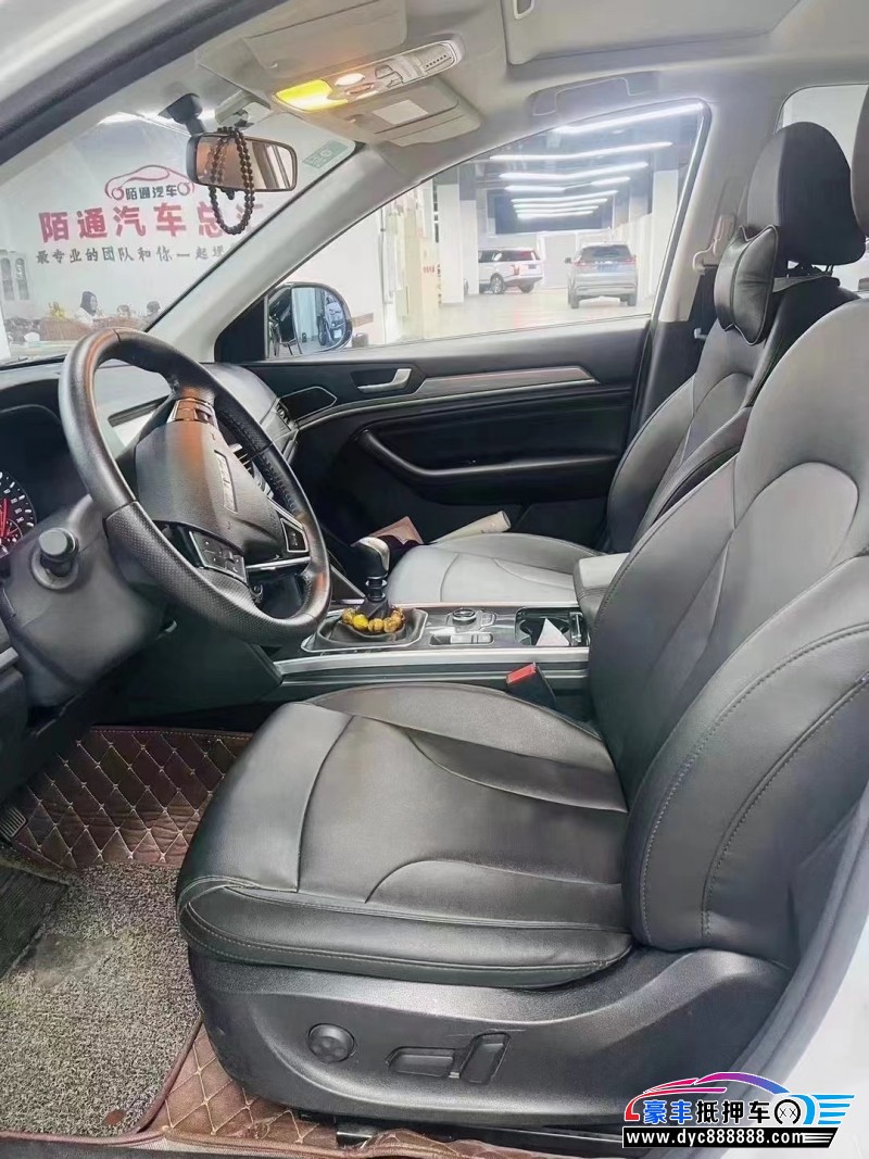 16年奇瑞艾瑞泽5轿车抵押车出售