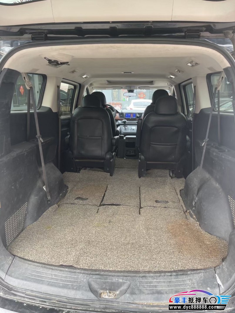 16年上汽大通G10MPV抵押车出售