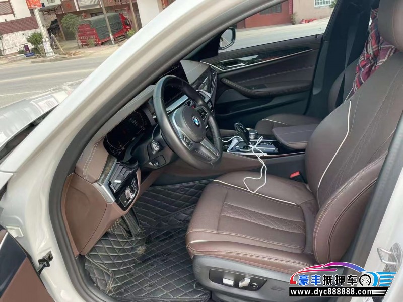 21年宝马5系轿车抵押车出售