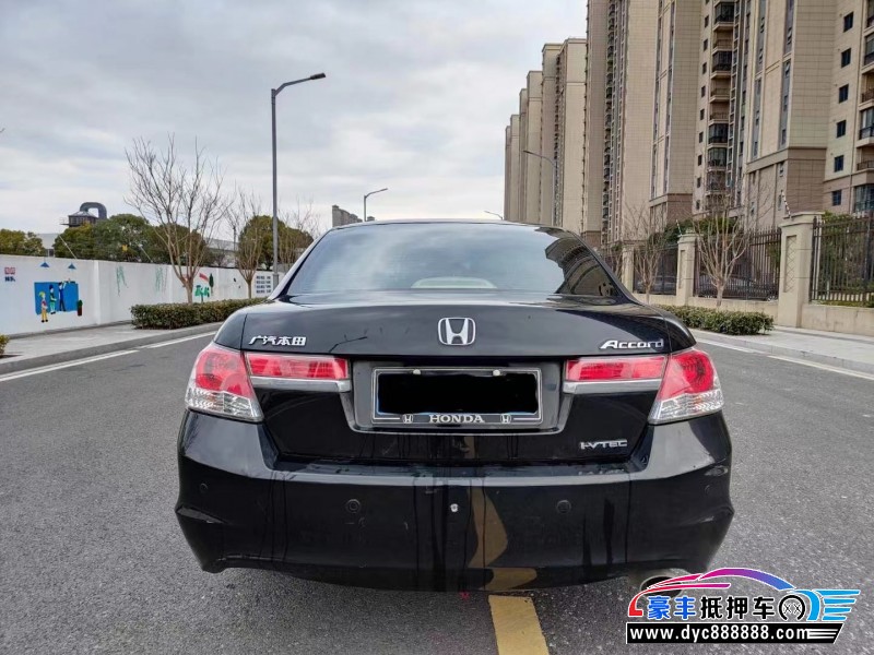 12年本田雅阁轿车抵押车出售