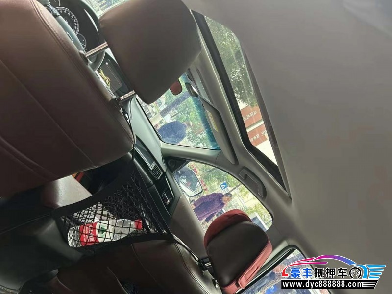 17年本田雅阁轿车抵押车出售