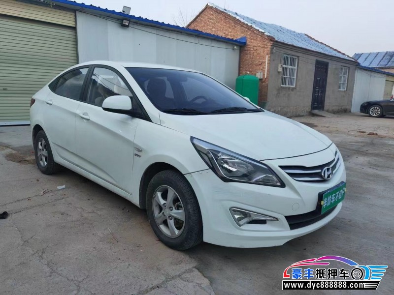 17年现代瑞纳轿车抵押车出售