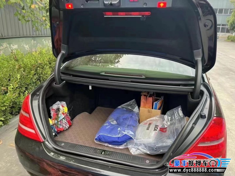 12年奔驰S轿车抵押车出售