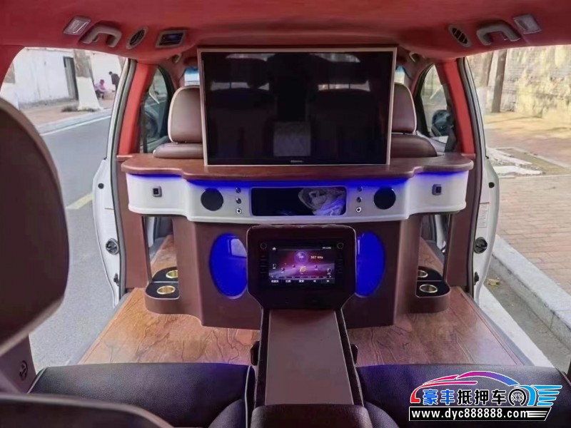 17年丰田塞纳MPV抵押车出售