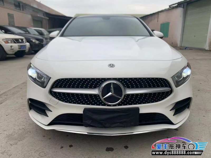 20年奔驰A轿车抵押车出售