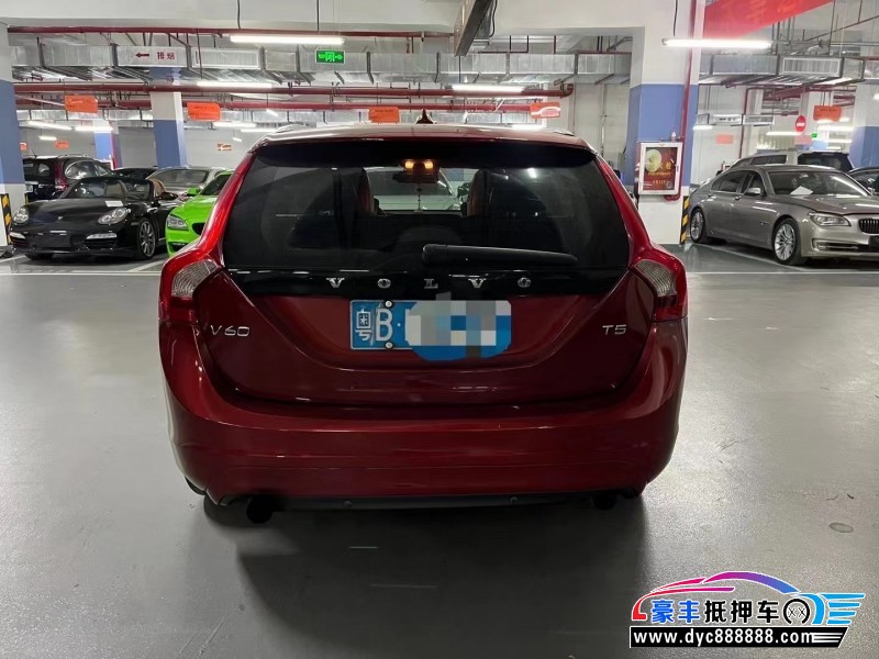 14年沃尔沃V60轿车抵押车出售