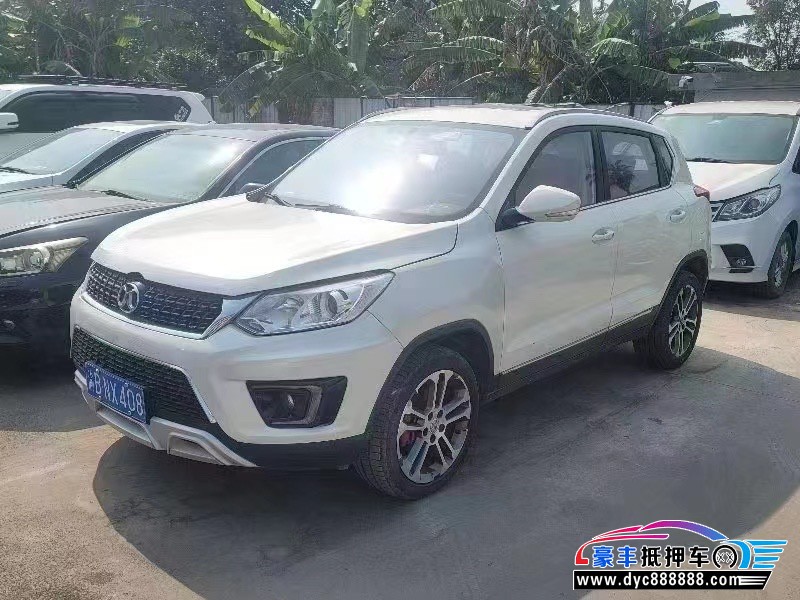 16年北汽绅宝X35轿车抵押车出售