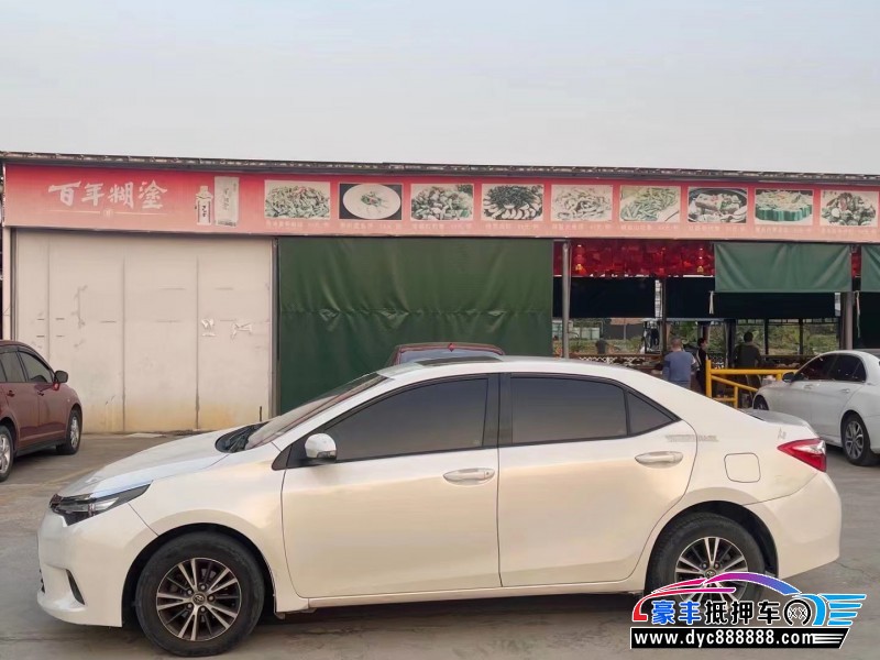 15年丰田雷凌轿车抵押车出售