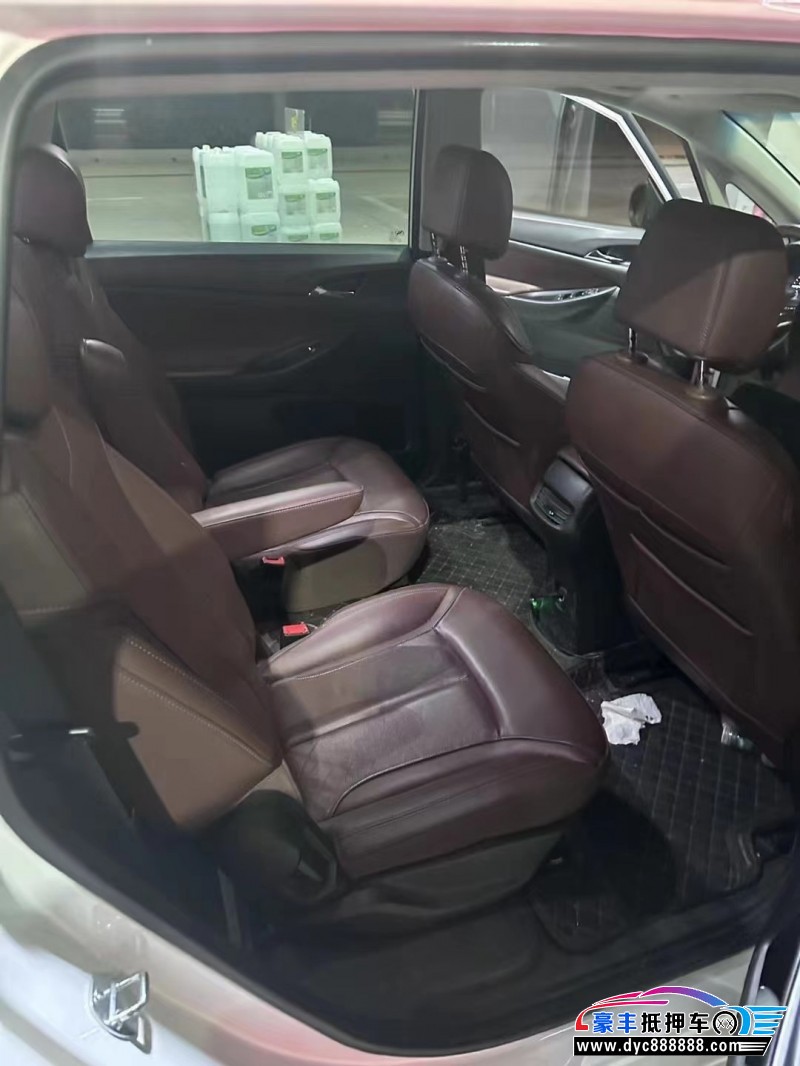 19年别克别克GL6MPV抵押车出售