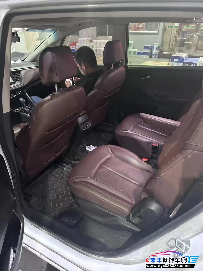 19年别克别克GL6MPV抵押车出售