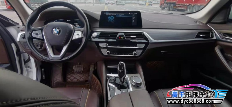 20年宝马5系轿车抵押车出售