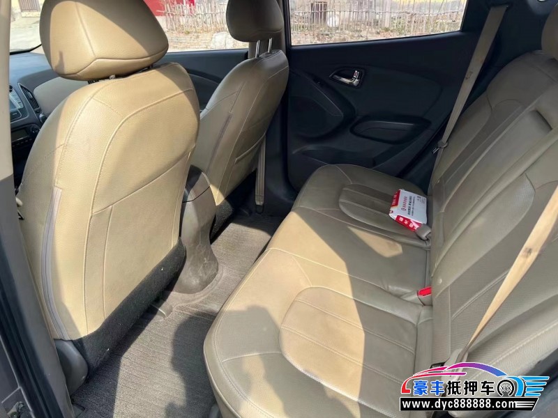 14年现代ix35SUV抵押车出售