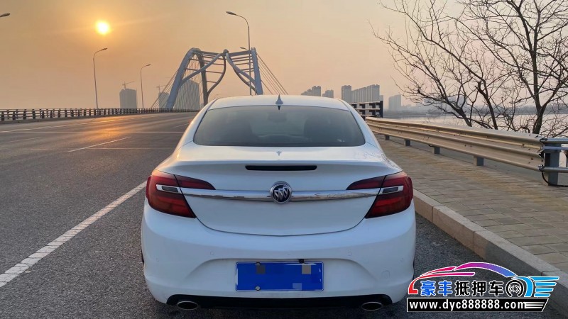 14年别克君威轿车抵押车出售