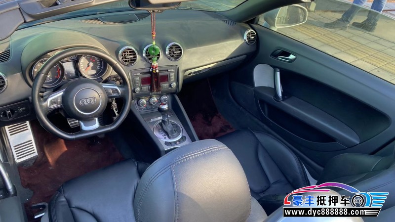 13年奥迪TT轿车抵押车出售