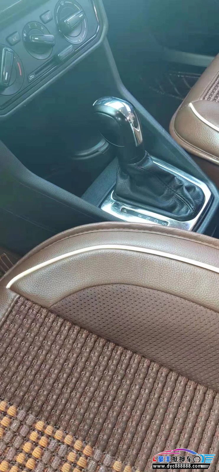 17年大众捷达轿车抵押车出售