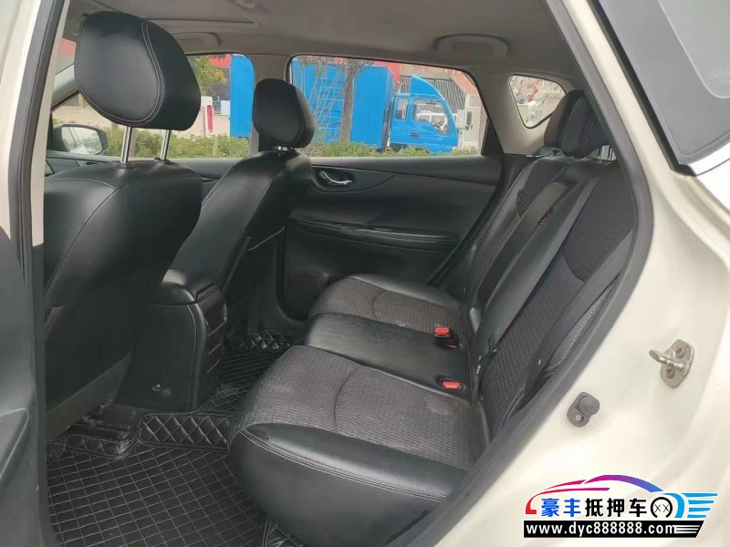 19年日产骐达轿车抵押车出售