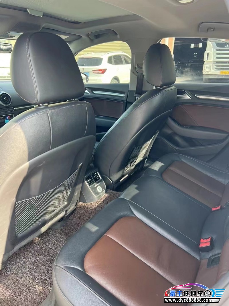 19年奥迪A3轿车抵押车出售