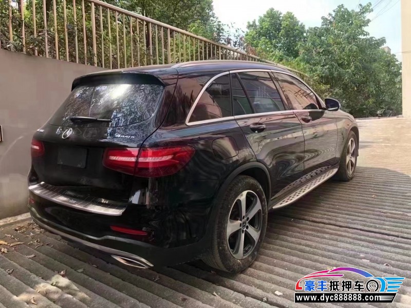 17年奔驰GLC轿车抵押车出售