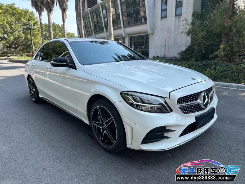 20年奔驰C轿车抵押车出售