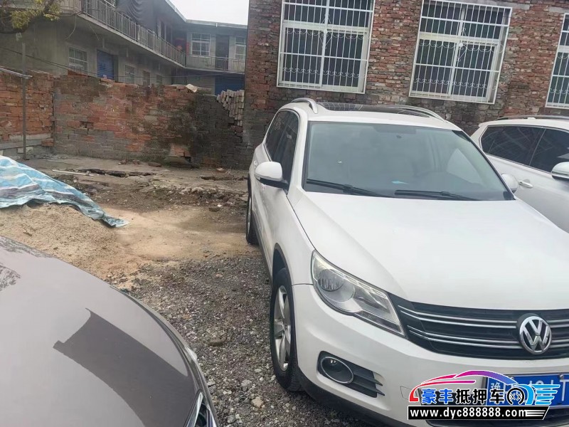 13年大众途观轿车抵押车出售