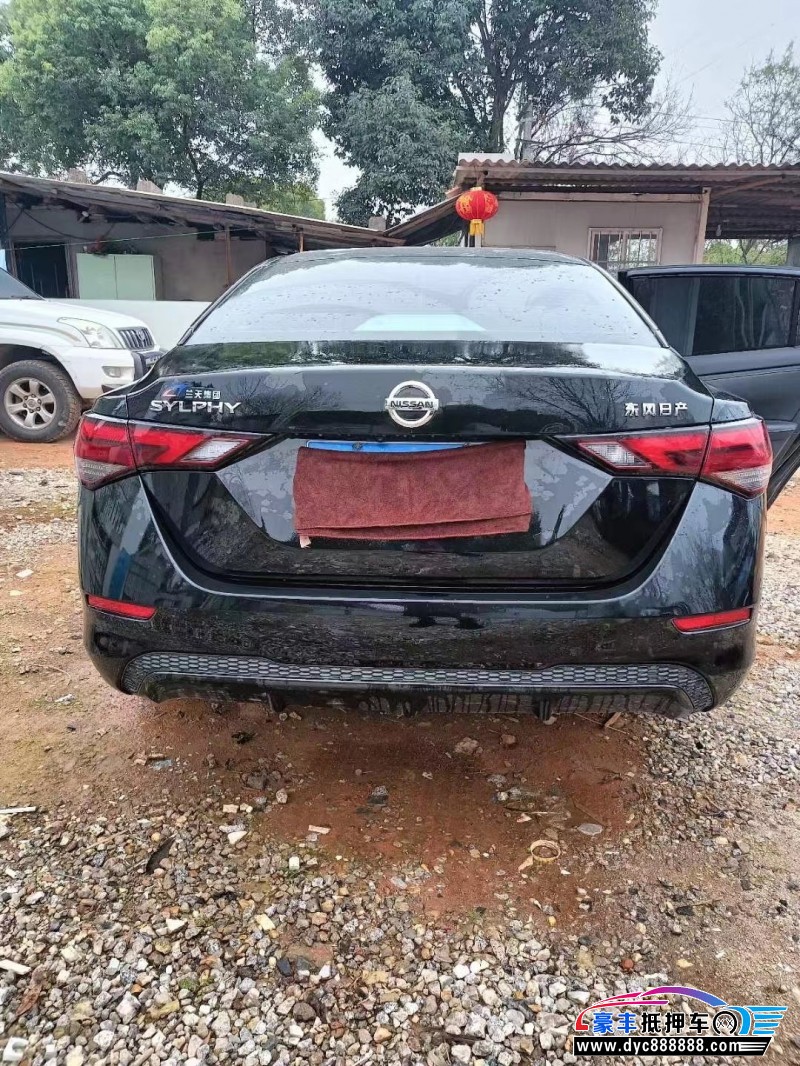 22年日产轩逸轿车抵押车出售