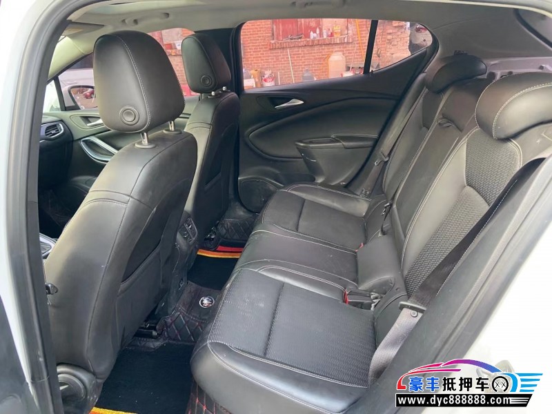 17年别克威朗轿车抵押车出售