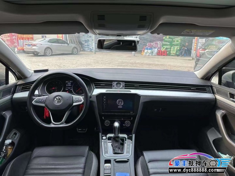 20年大众迈腾轿车抵押车出售