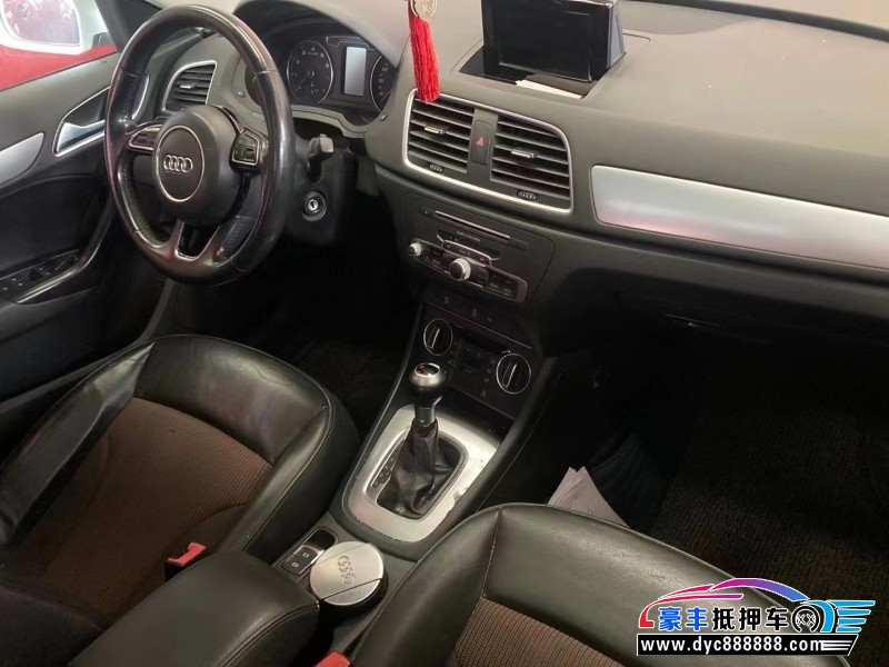 17年奥迪Q3轿车抵押车出售