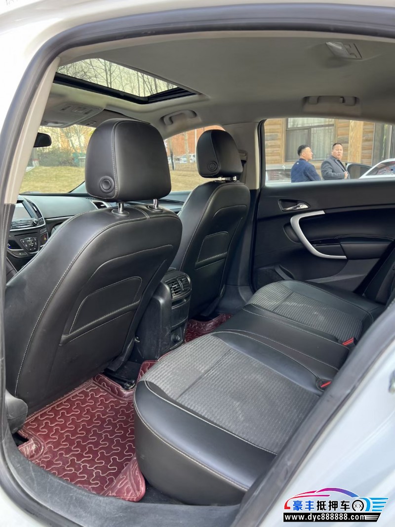 15年别克君威轿车抵押车出售