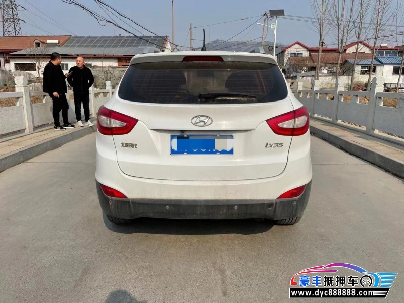 15年现代ix35轿车抵押车出售
