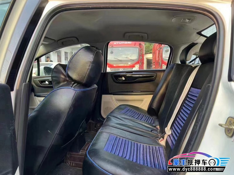 14年雪铁龙世嘉轿车抵押车出售