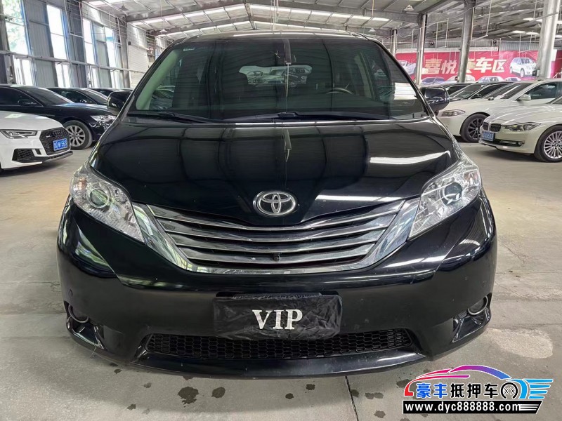 17年丰田塞纳SUV抵押车出售