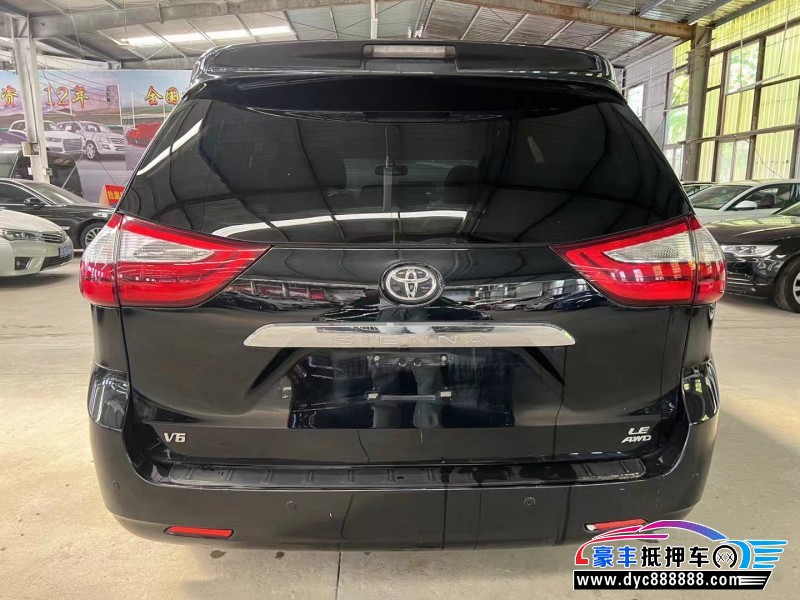 17年丰田塞纳SUV抵押车出售