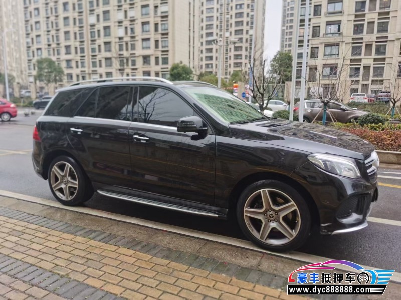 18年奔驰GLE轿车抵押车出售