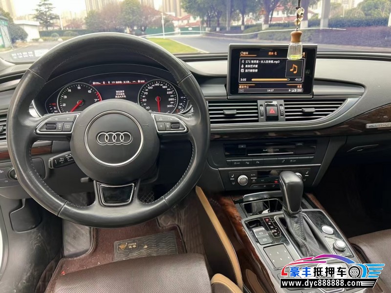 18年奥迪A7轿车抵押车出售
