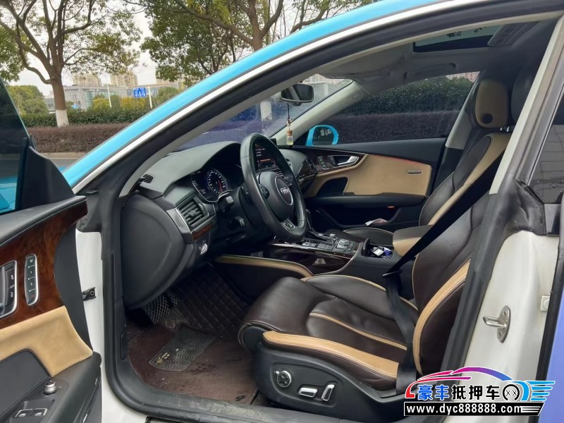 18年奥迪A7轿车抵押车出售