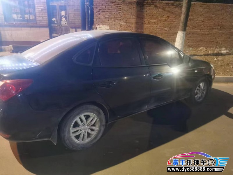 14年现代悦动轿车抵押车出售